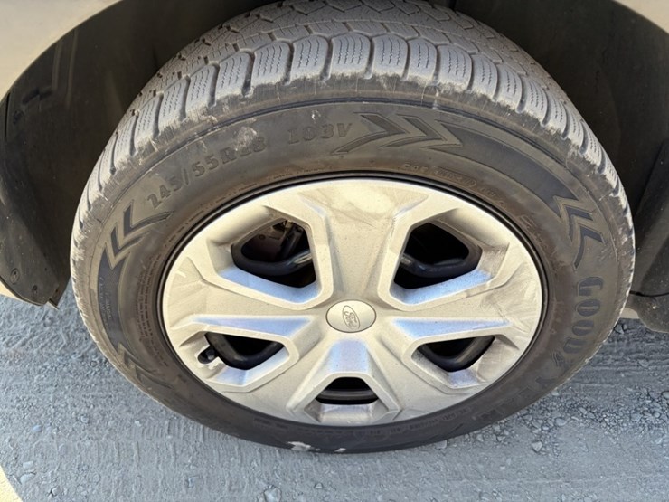 2018-ford-explorer-image-15