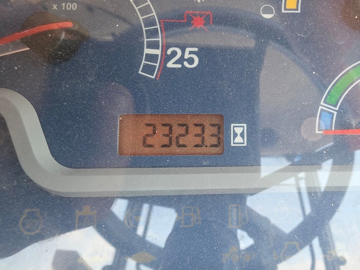 2010-new-holland-ts6020-image-19