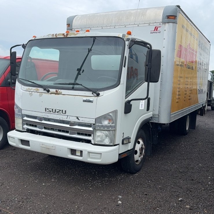 2011 ISUZU NPR
