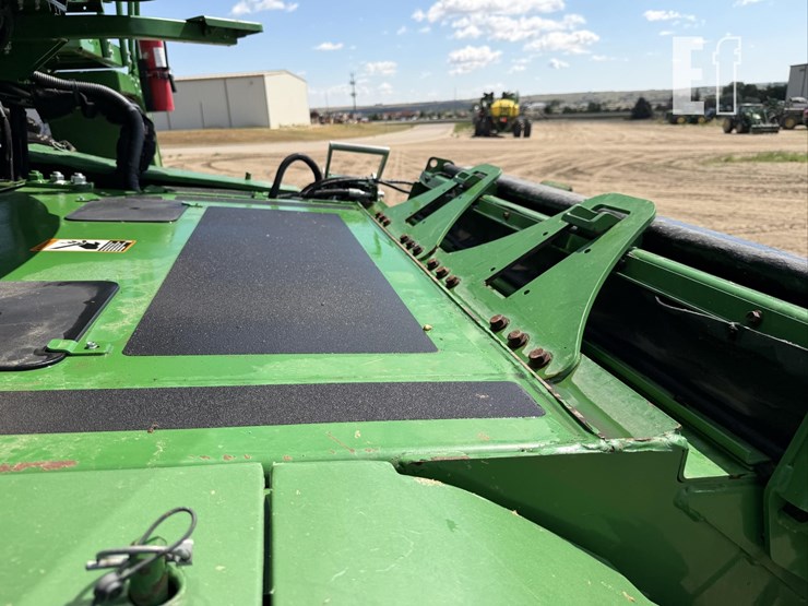 2020-john-deere-s790-image-62