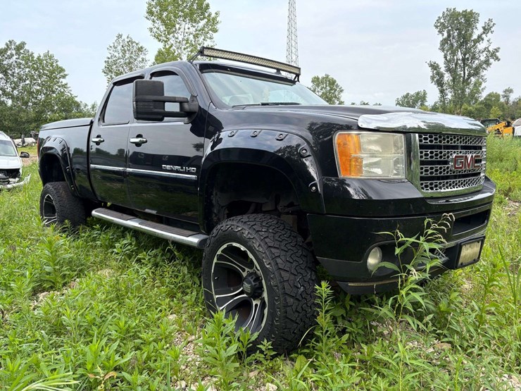 2013-gmc-sierra-pickup-truck,-vin-#-1gt125e85df111897-image-2