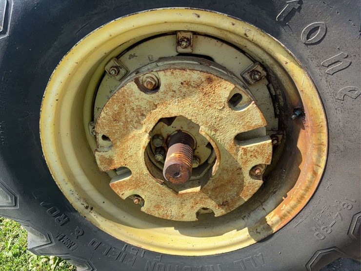 john-deere-720-image-113