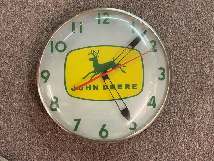 john-deere-dealer-clock-image-6