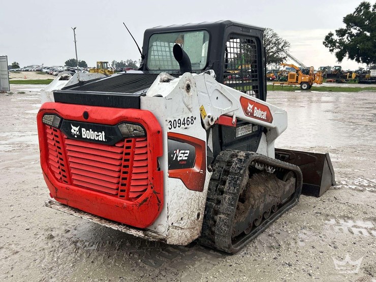 2022-bobcat-t62-image-3