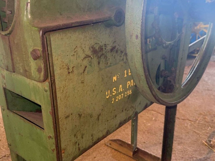 john-deere-1b-corn-sheller-image-9