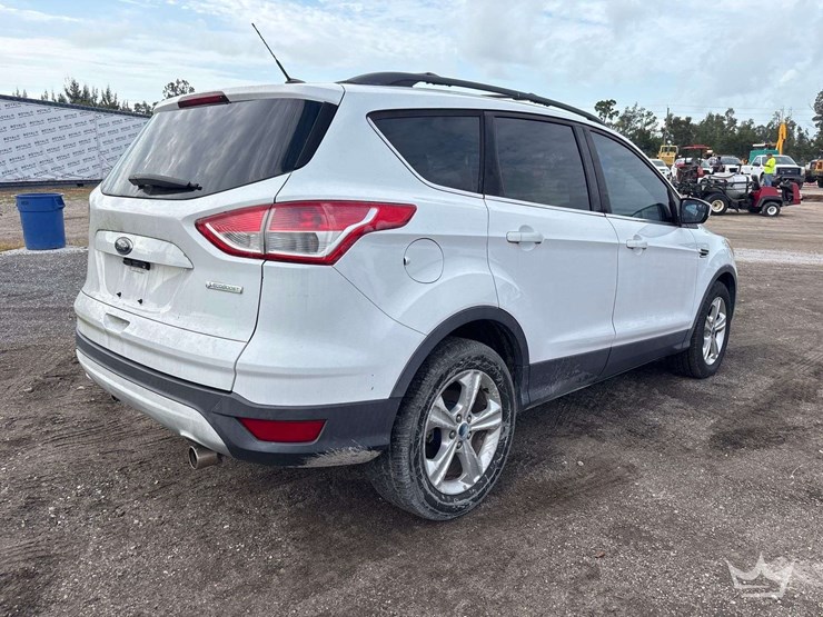 2013-ford-escape-image-3