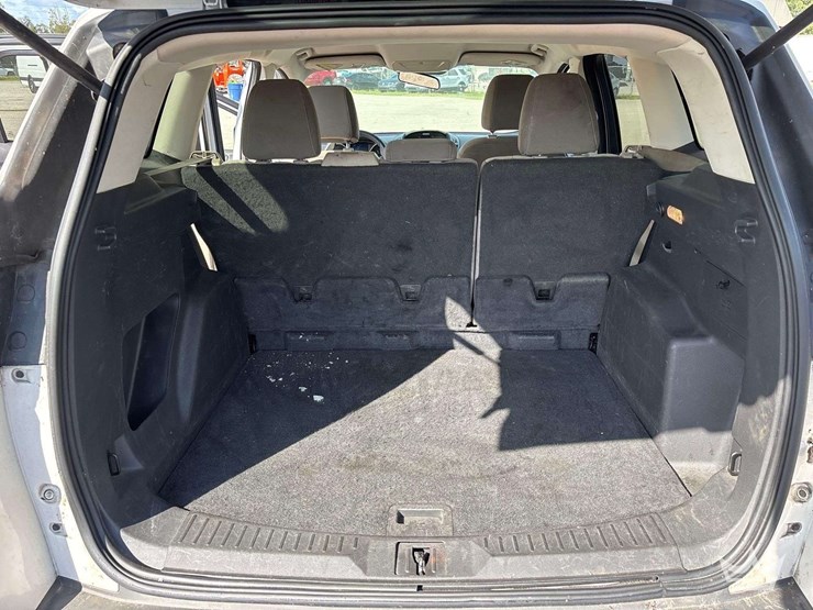 2015-ford-escape-image-23