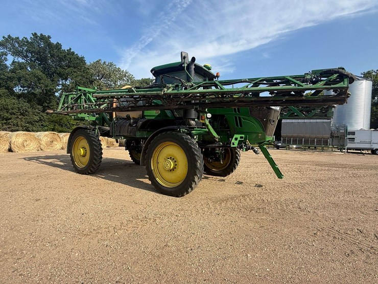2014-john-deere-r4038-image-14
