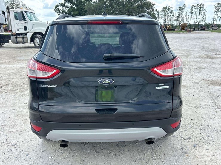 2015-ford-escape-image-25