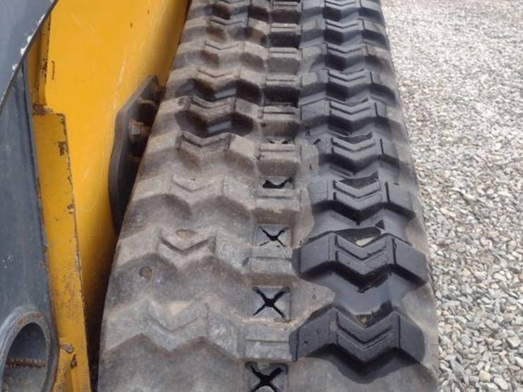 deere-325g-image-17