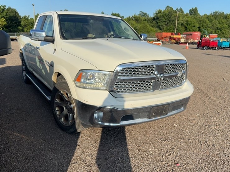2016-dodge-1500-image-4
