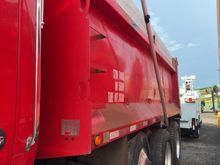2016-kenworth-t880-image-15