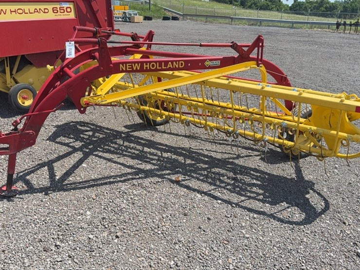 new-holland-256-image-1