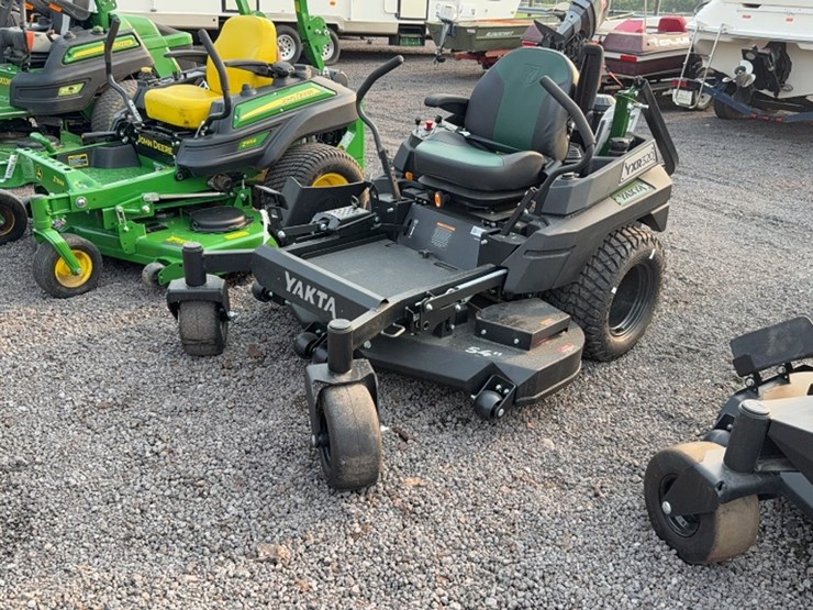 #3084-•-yakta-yxr-320-zero-turn-mower-image-1