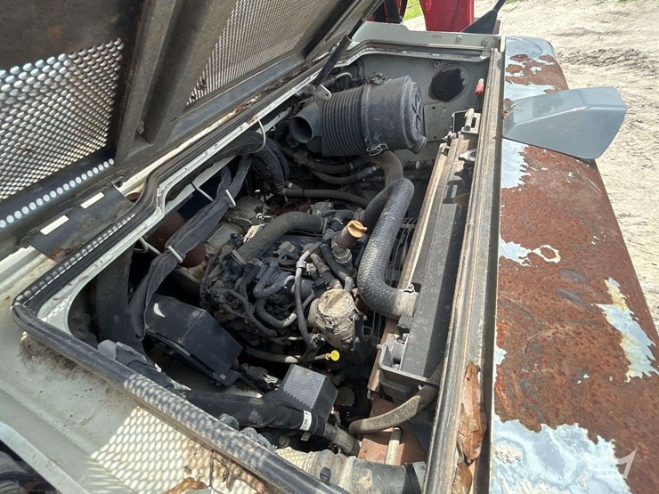 takeuchi-tl10v2-image-9