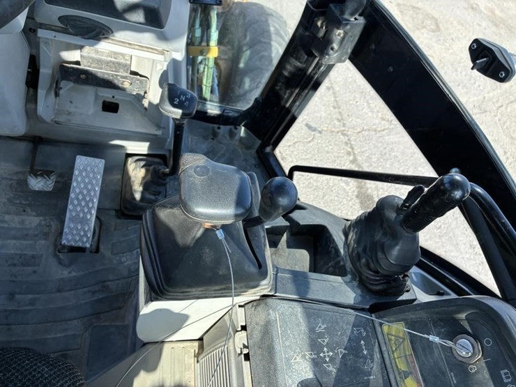 2008-caterpillar-430e-image-22