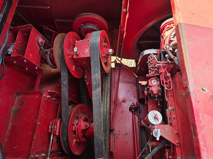 1994-case-ih-1688-image-41