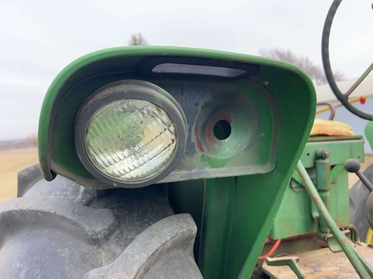 john-deere-720-image-36