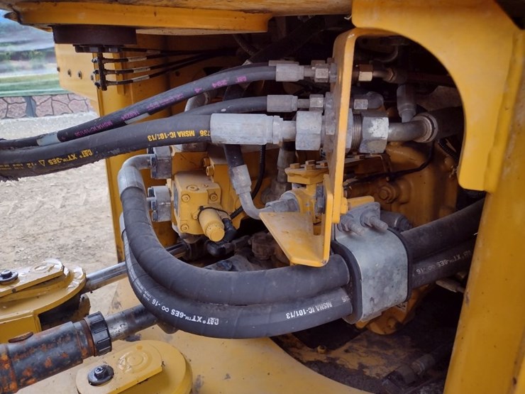 caterpillar-926m-image-20