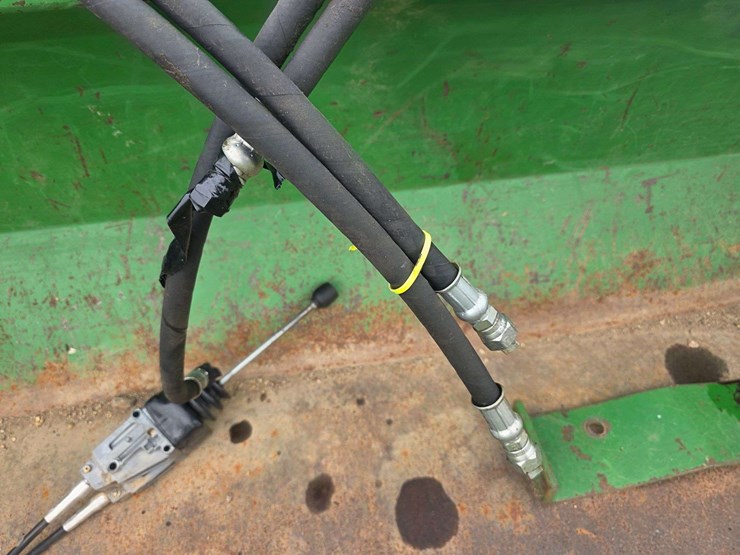 john-deere-148-image-10