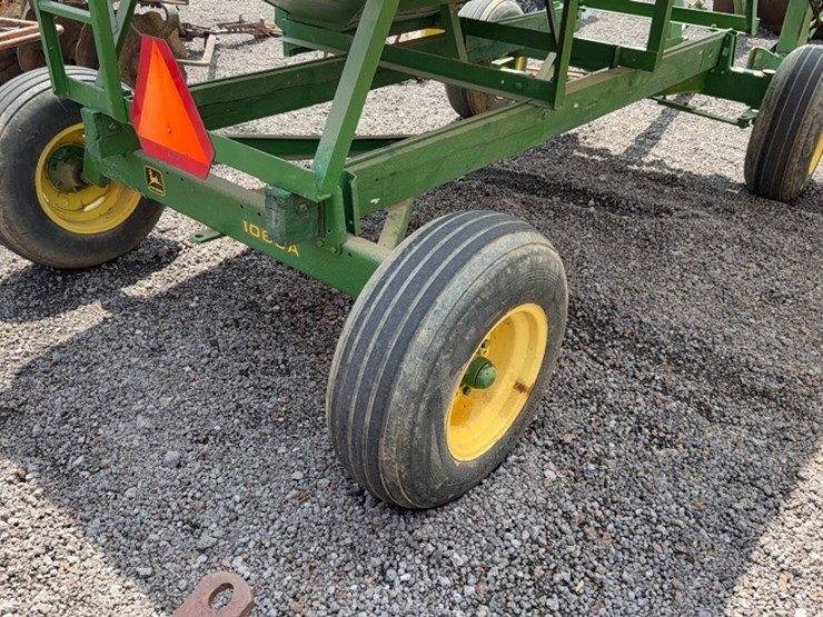 1065-john-deere-1065a-image-4
