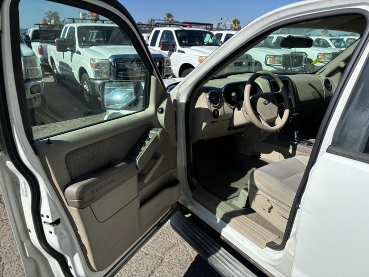 2007-ford-explorer-image-14