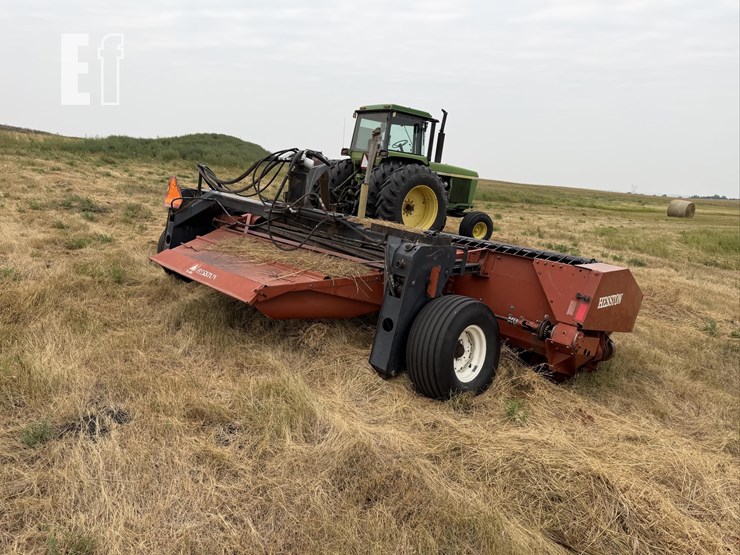 hesston-1170-image-5