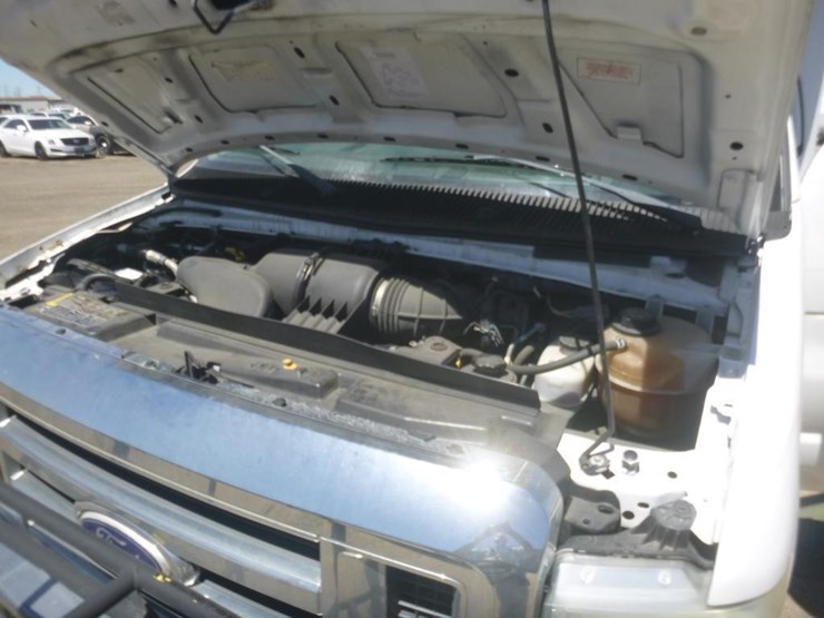 2015-ford-e350-image-12