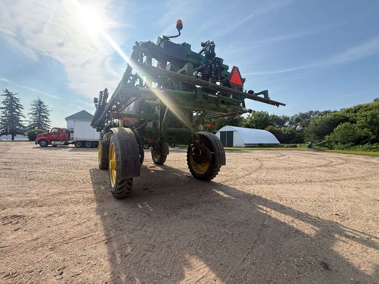 2014-john-deere-r4038-image-37