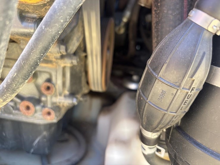 2019-bobcat-t595-image-43