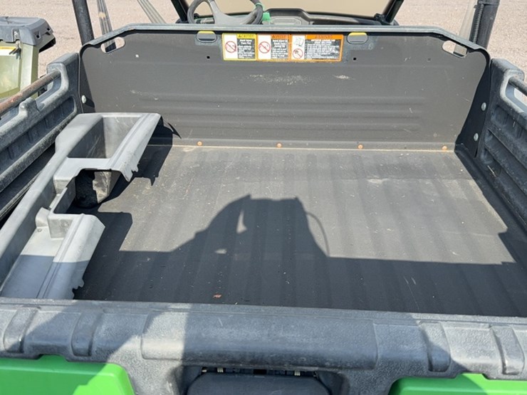 john-deere-gator-image-11