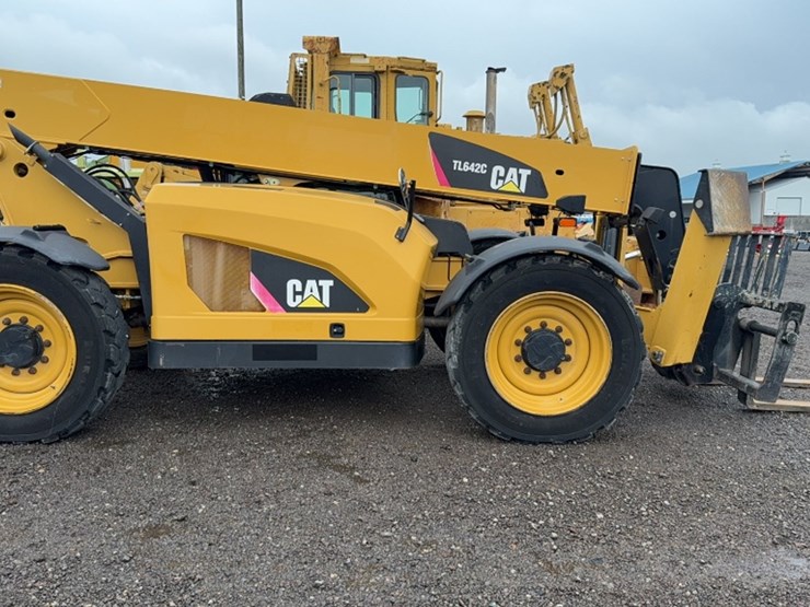 caterpillar-tl642c-image-4