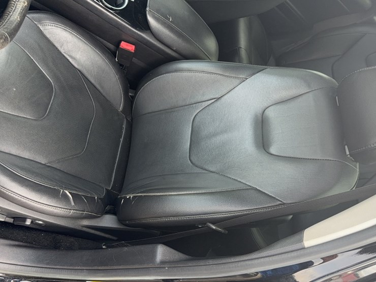 #3014-•-2016-ford-fusion-car-image-20