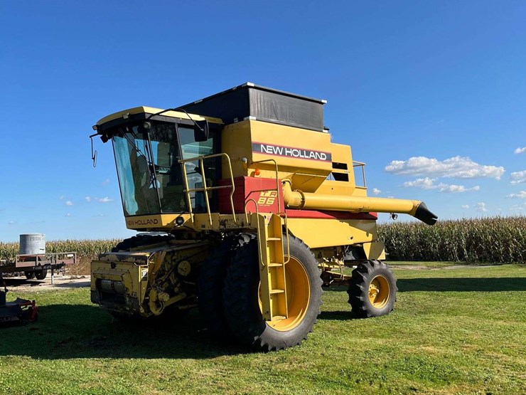 1992-new-holland-tr86-image-40