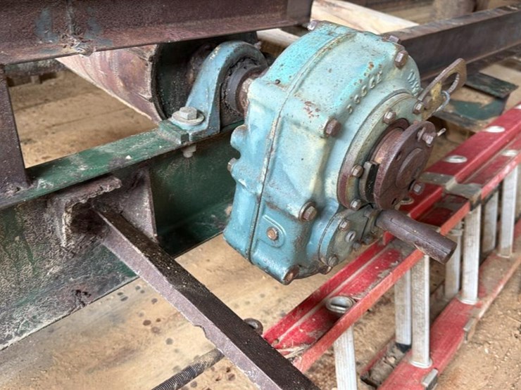 #124-•-32'-roll-case-image-6
