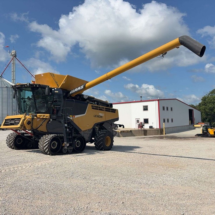 2021 CLAAS LEXION 760