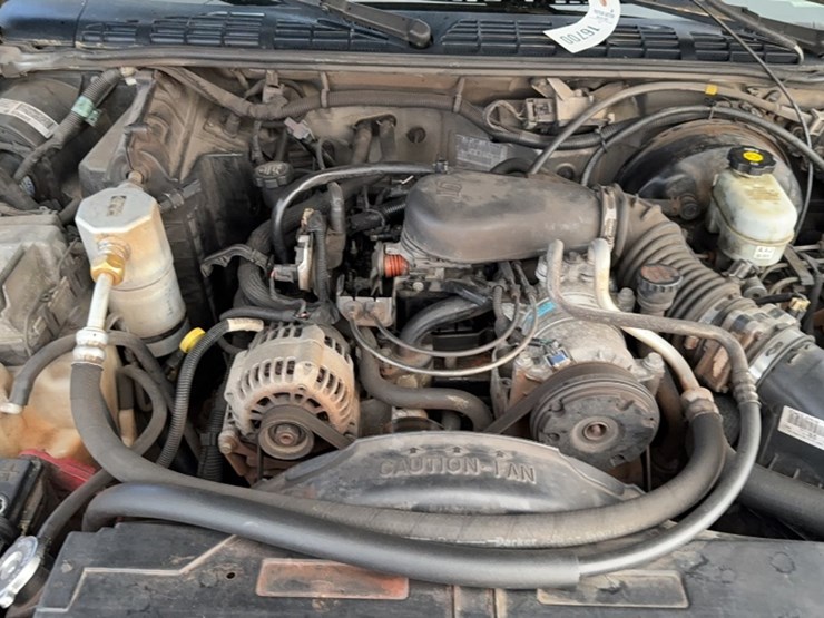2003-chevrolet-s10-image-21