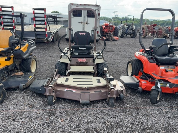 #3076-•-grasshopper-729-zero-turn-mower-image-2