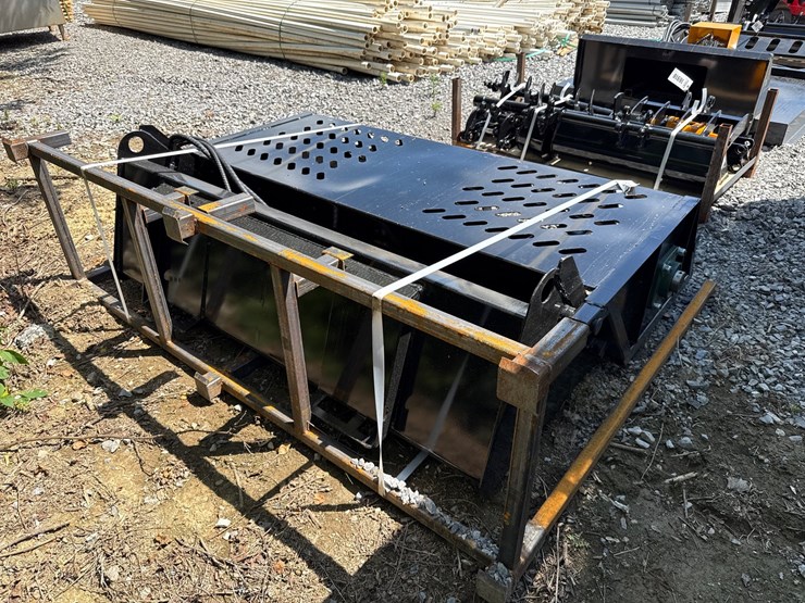 #6083-•-72"-skid-steer-rock-picking-bucket-image-3