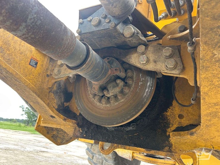 2022-deere-260e-image-46