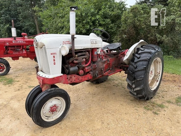ford-960-image-3