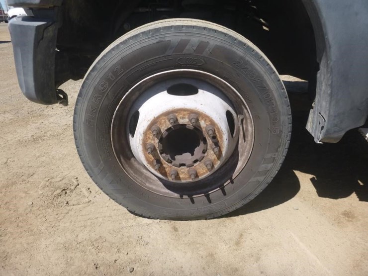 2016-ford-f550-image-19