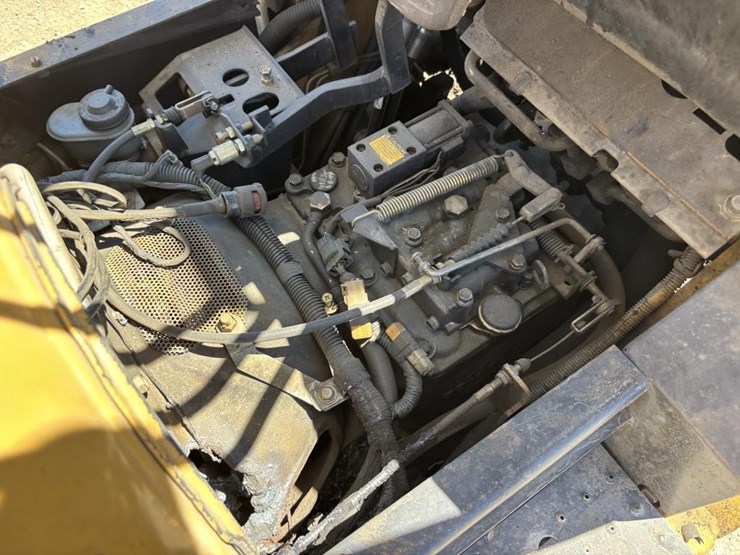 mitsubishi-gc15k-forklift-image-14