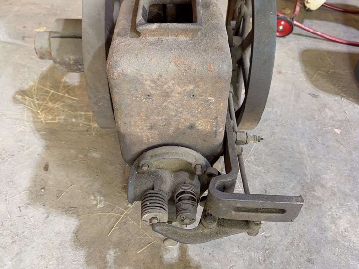 hit-and-miss-engine-image-1