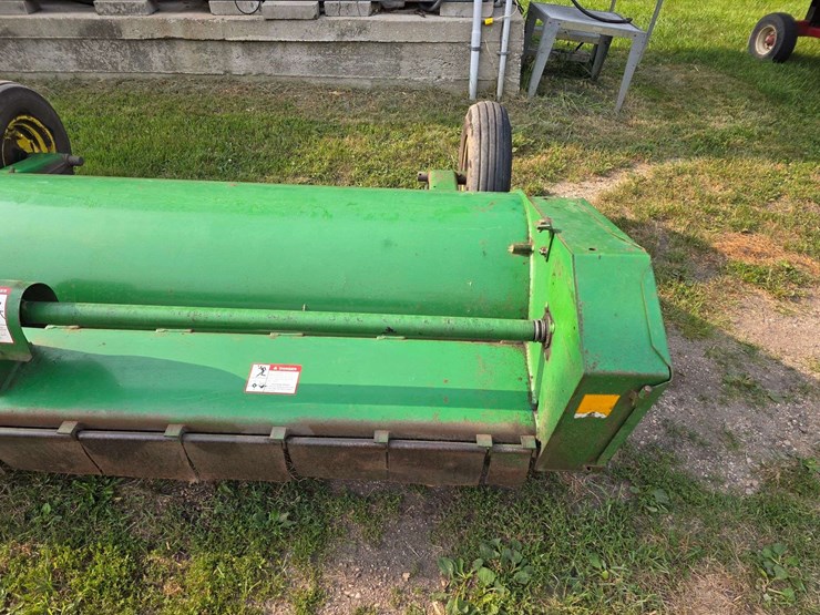 john-deere-220-image-4
