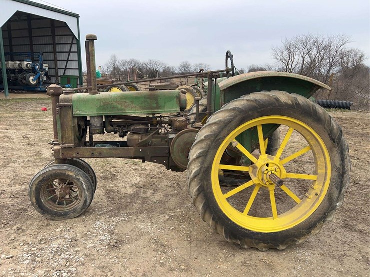 john-deere-model-b-image-2