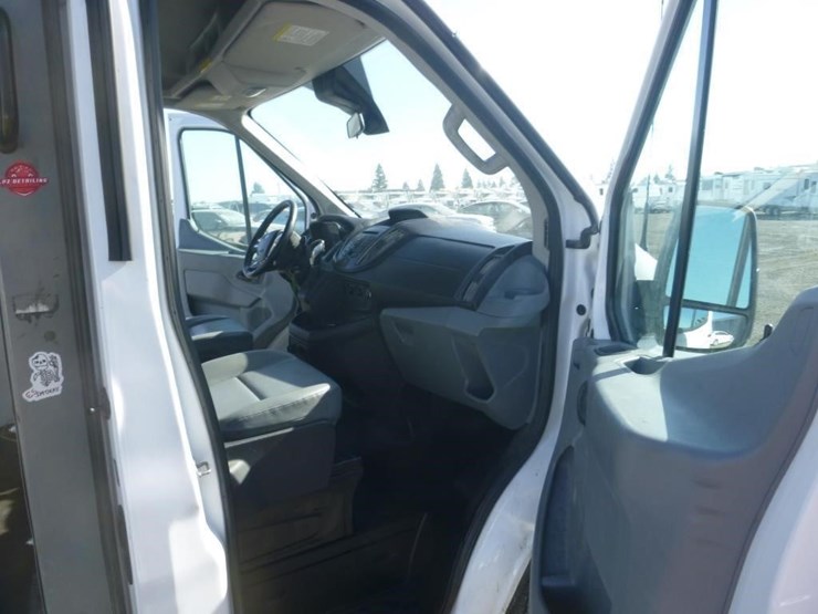 2017-ford-transit-image-6