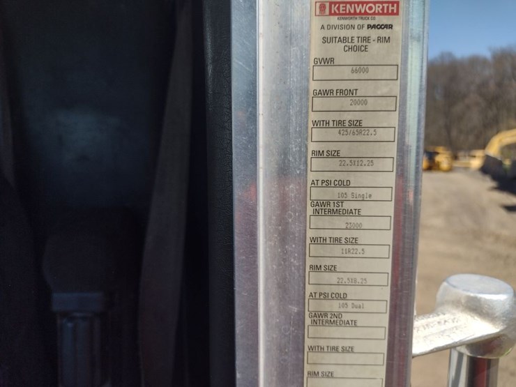 kenworth-t800-image-15