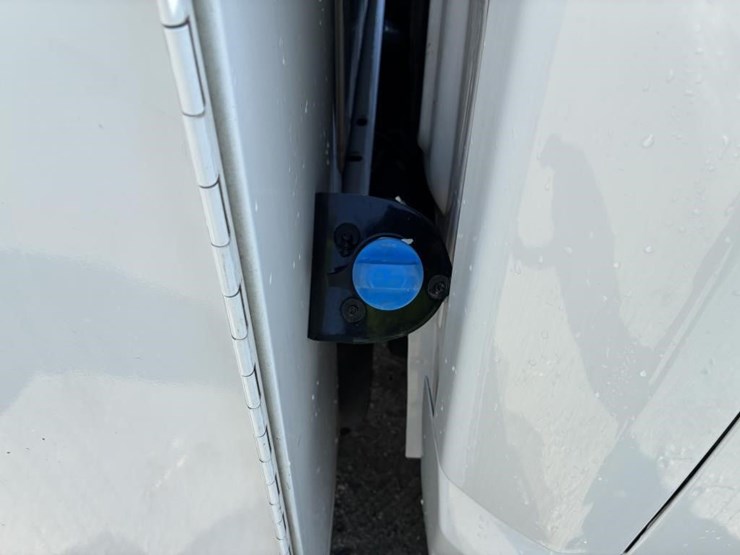 2018-ford-f350-image-8