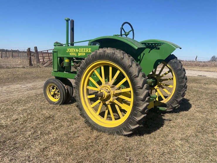 john-deere-model-b-image-3